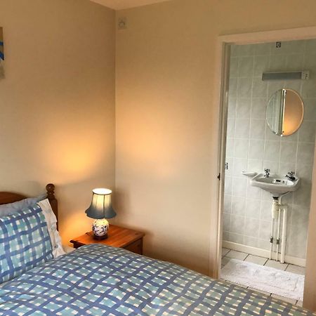 Barnfield Bed And Breakfast 다운턴 외부 사진